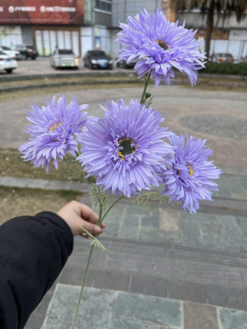 Long Stem 4-Head Gerbera Silk Flowers